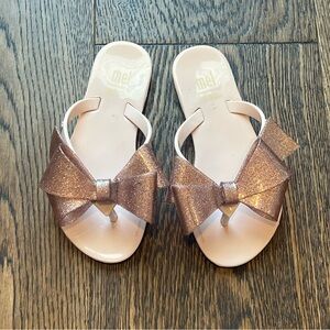 ME Makeover Essentials Kids Pink Glitter Bow Sandals